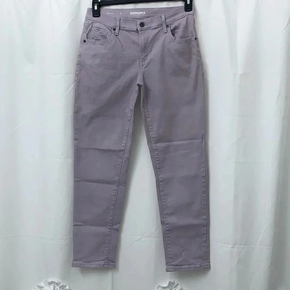 Women’s Sonoma Lavender Girlfriend Fit Jeans Size 6 EUC